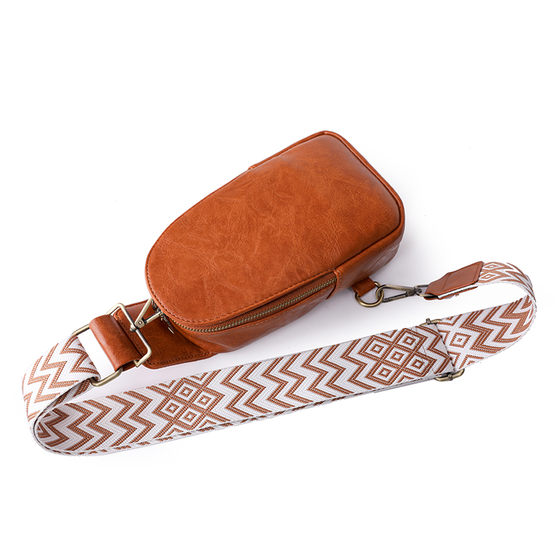 Unisex All Seasons Pu Leather Solid Color Elegant Vacation Sewing Thread Square Zipper Fanny Pack display picture 10