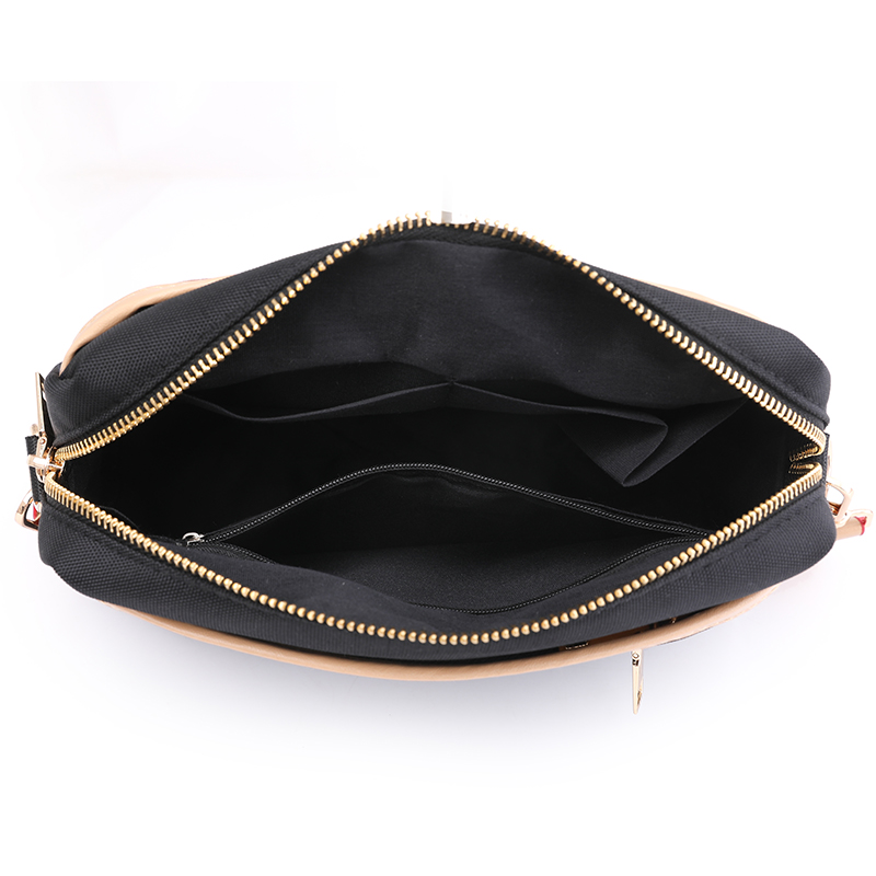 Unisex All Seasons Pu Leather Solid Color Elegant Vacation Sewing Thread Square Zipper Shoulder Bag display picture 4