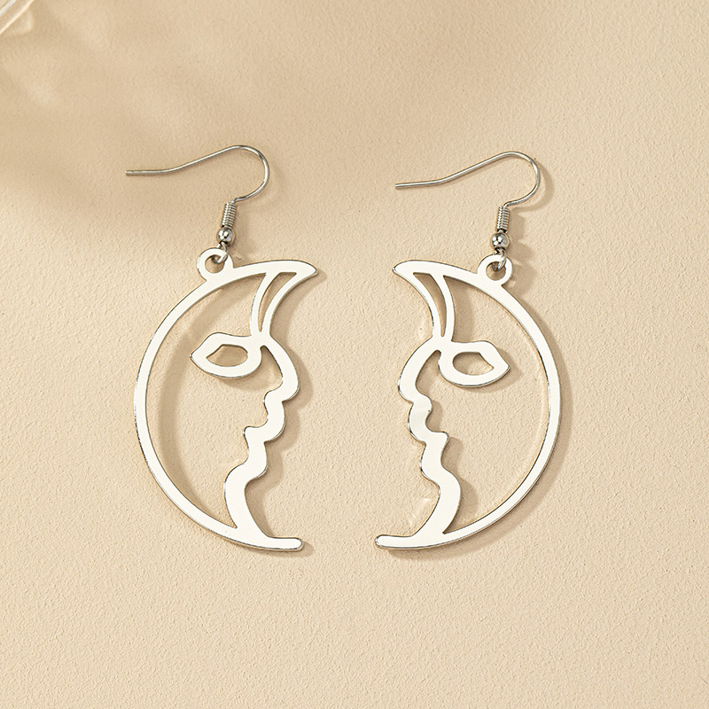 1 Pair Retro Funny Human Face Plating Alloy Gold Plated Drop Earrings display picture 3