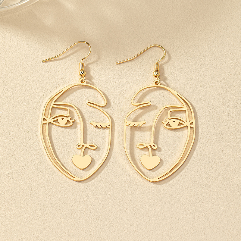 1 Pair Retro Commute Human Face Plating Alloy Gold Plated Drop Earrings display picture 9