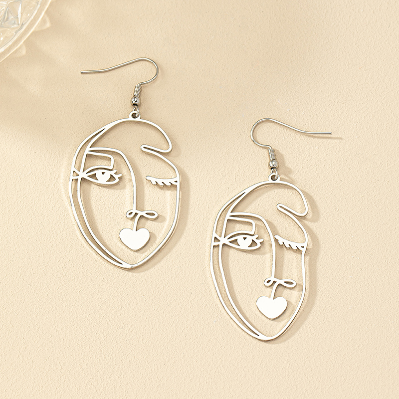 1 Pair Retro Commute Human Face Plating Alloy Gold Plated Drop Earrings display picture 4