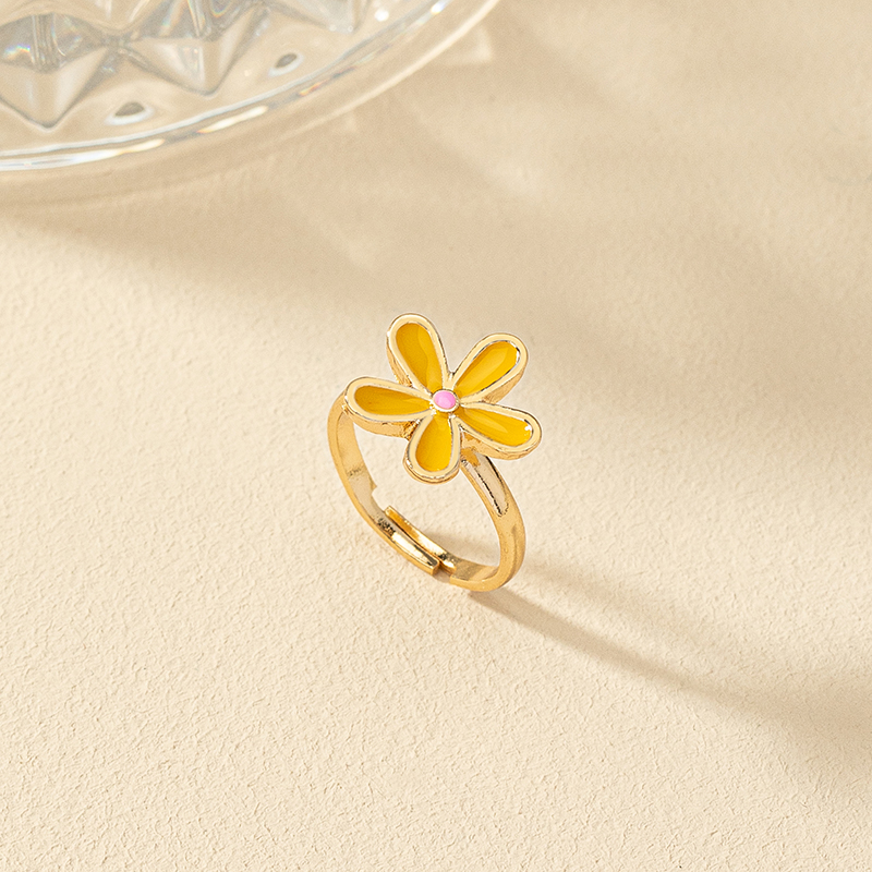Retro Simple Style Flower Gold Plated Alloy Wholesale Rings display picture 2