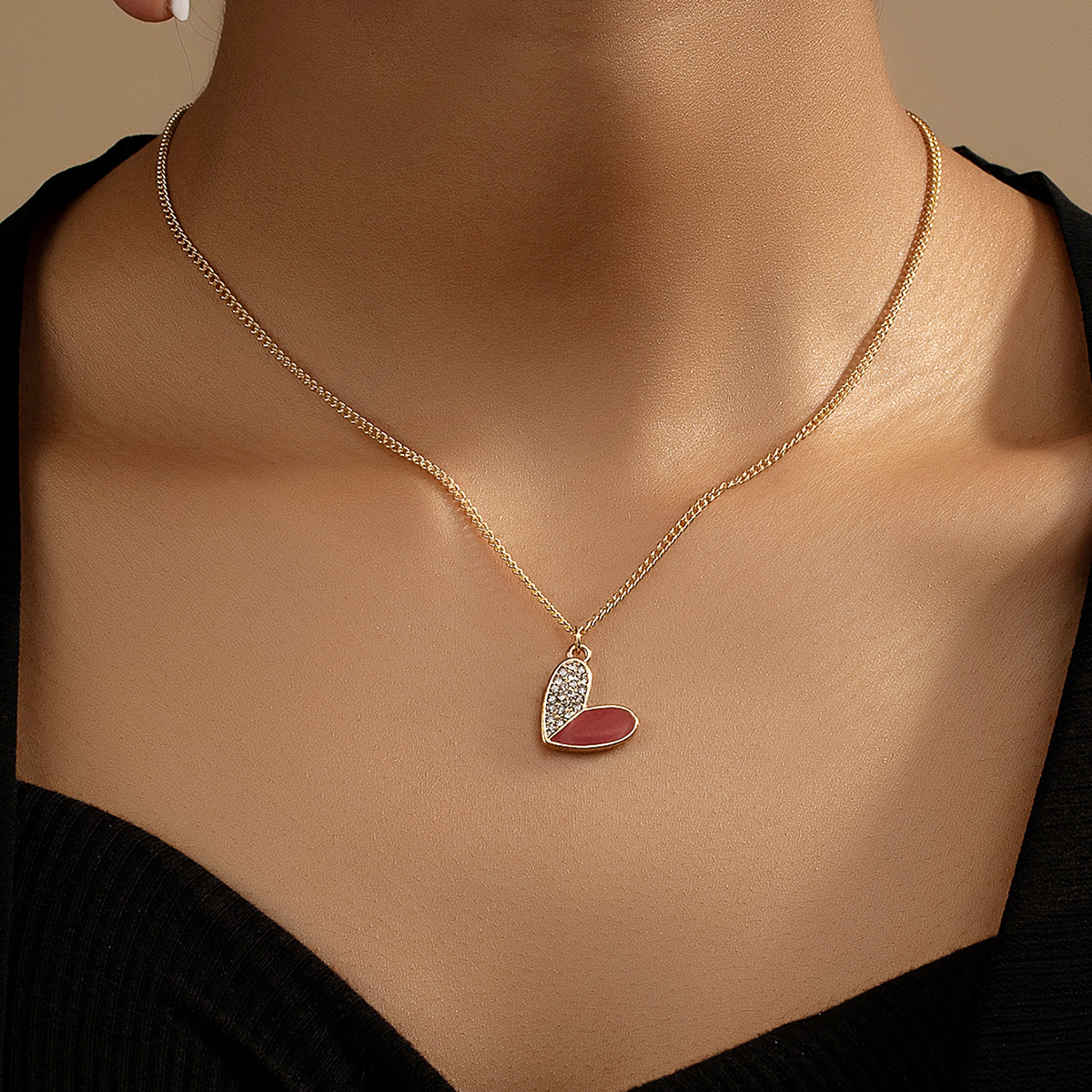 Classic Style Commute Heart Shape Alloy Plating Inlay Rhinestones 14k Gold Plated Women's Pendant Necklace display picture 2