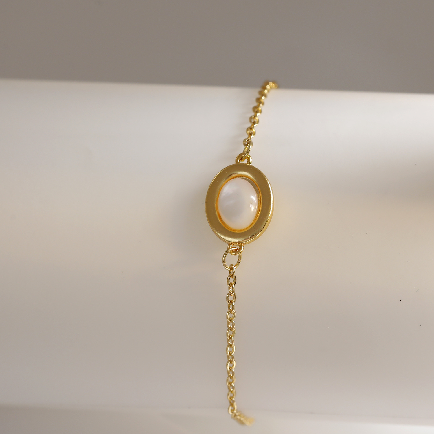 Kupfer Dame Moderner Stil Pendeln Überzug Inlay Hülse Künstliche Perlen Armbänder display picture 5