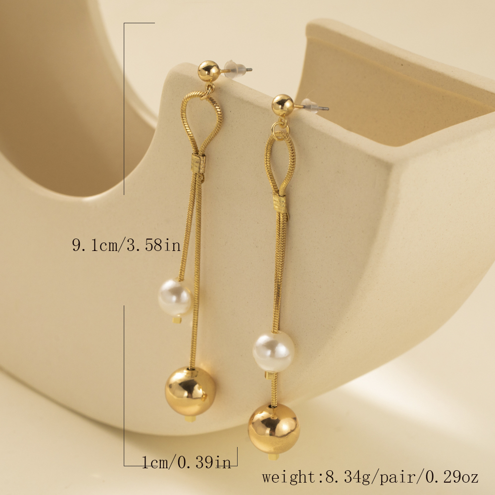 1 Pair Retro Simple Style Geometric Plating Imitation Pearl Copper Drop Earrings display picture 6