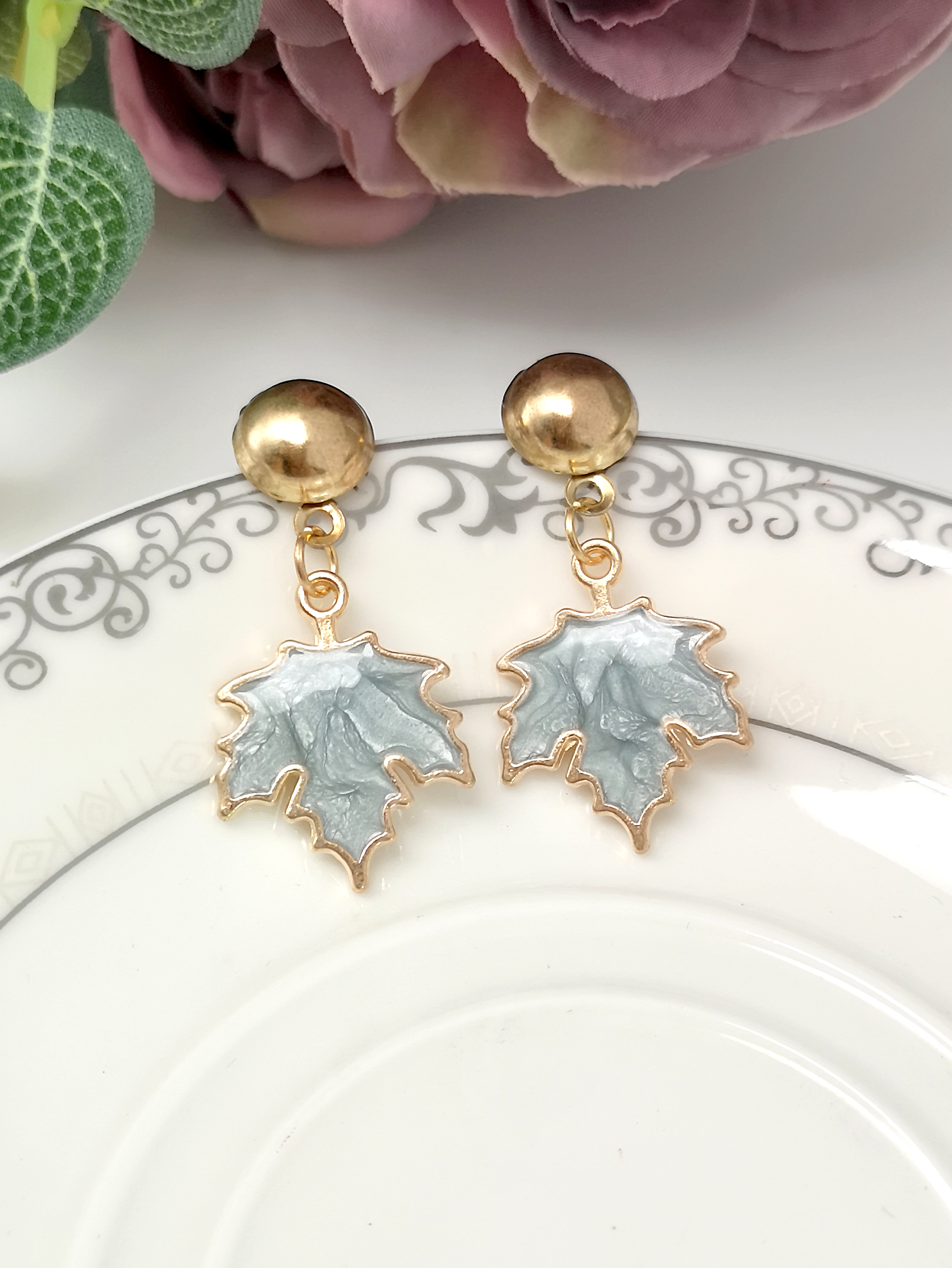 1 Pair Ig Style Cute Maple Leaf Enamel Plating Alloy Gold Plated Drop Earrings display picture 5