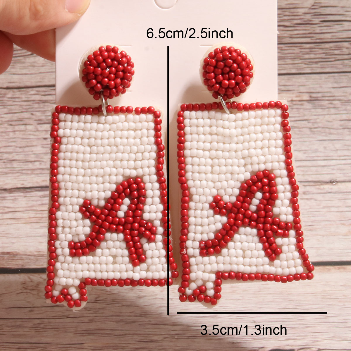 1 Pair Simple Style Artistic Letter Beaded Handmade Glass Drop Earrings display picture 4