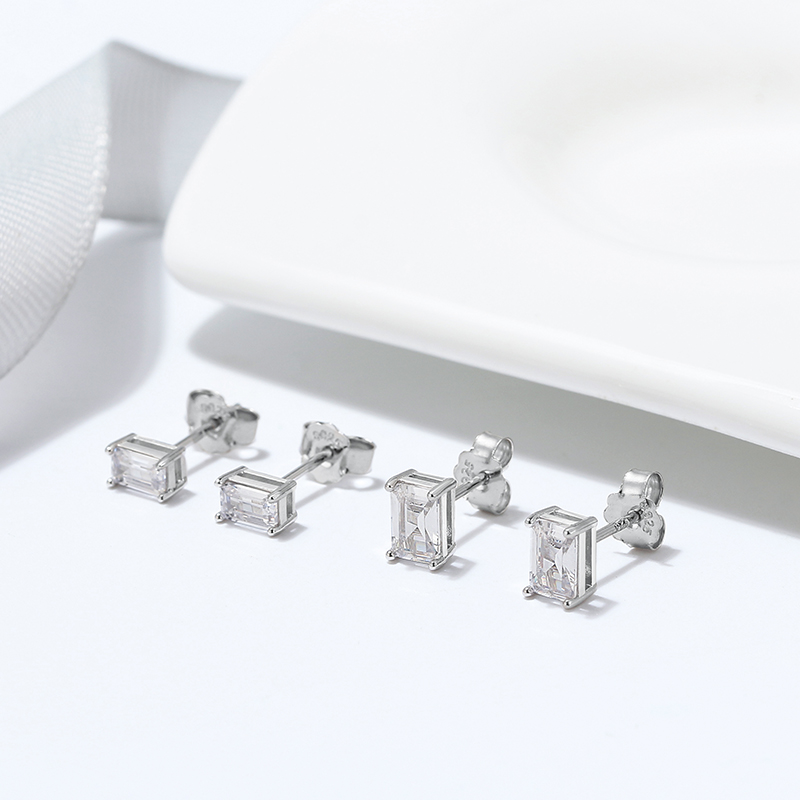 1 Pair Glam Simple Style Square Rectangle Polishing Plating Inlay Sterling Silver Zircon White Gold Plated Rhodium Plated Ear Studs display picture 2