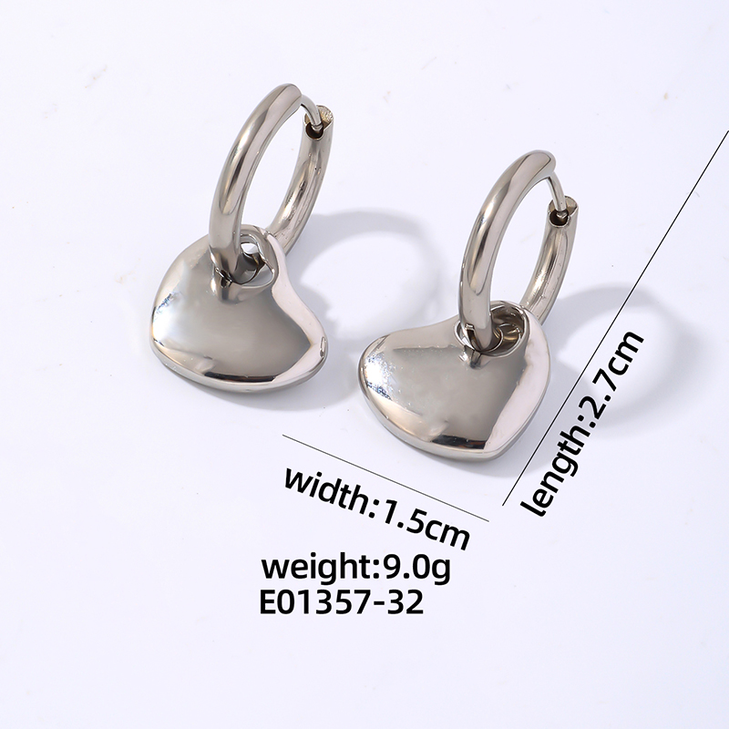 1 Pair Hip-Hop Vintage Style Heart Shape Polishing Plating 304 Stainless Steel Gold Plated Silver Plated Drop Earrings display picture 14
