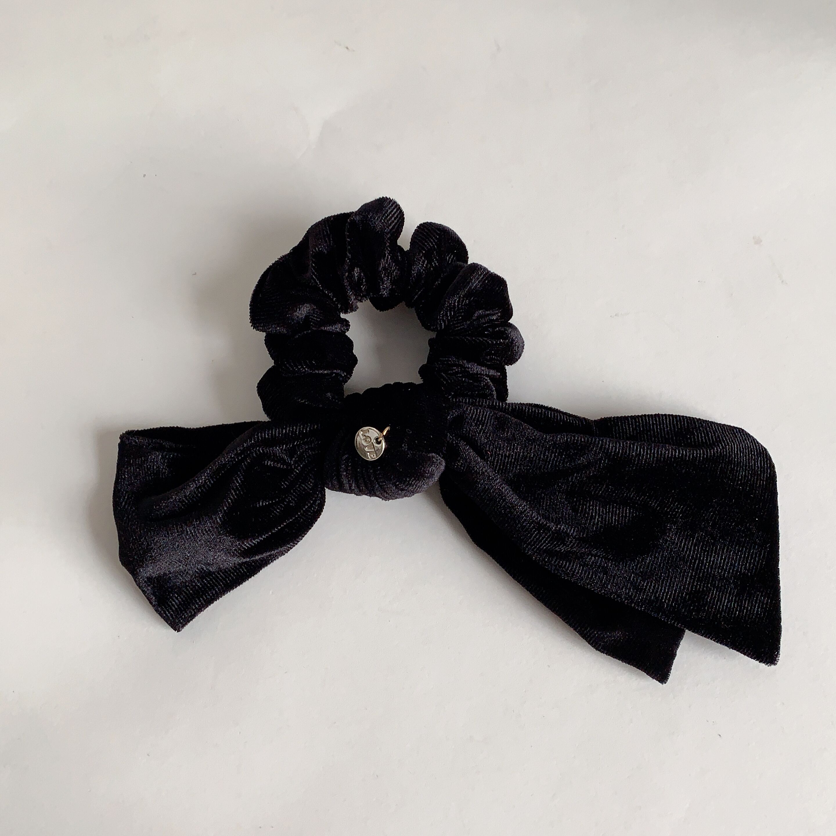Simple Style Solid Color Bow Knot Gold Velvet Hair Tie display picture 1