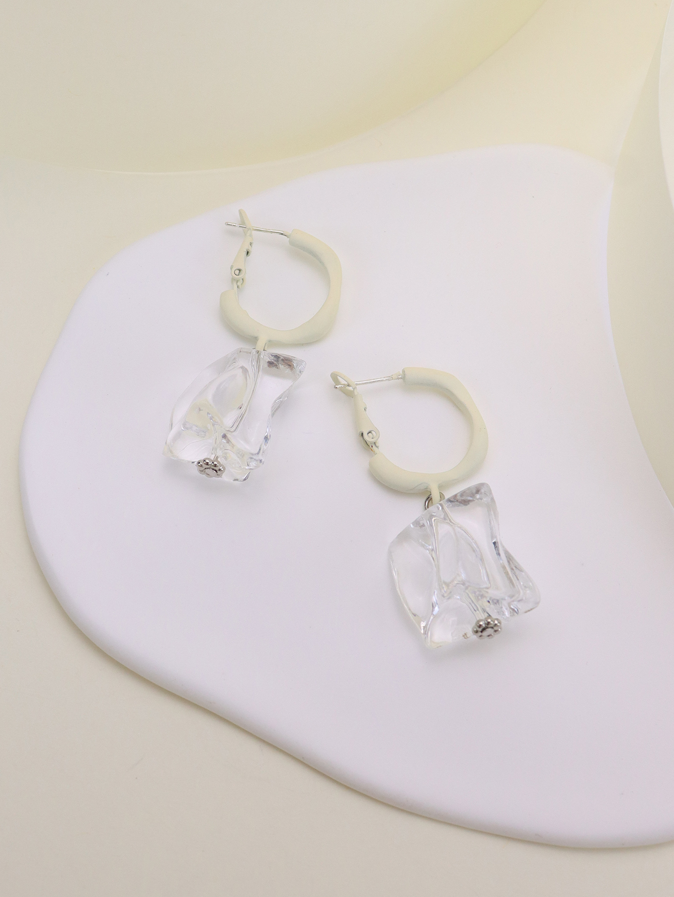 1 Pair Simple Style Geometric Flower Enamel Inlay Alloy Rhinestones Pearl Drop Earrings Ear Studs display picture 26