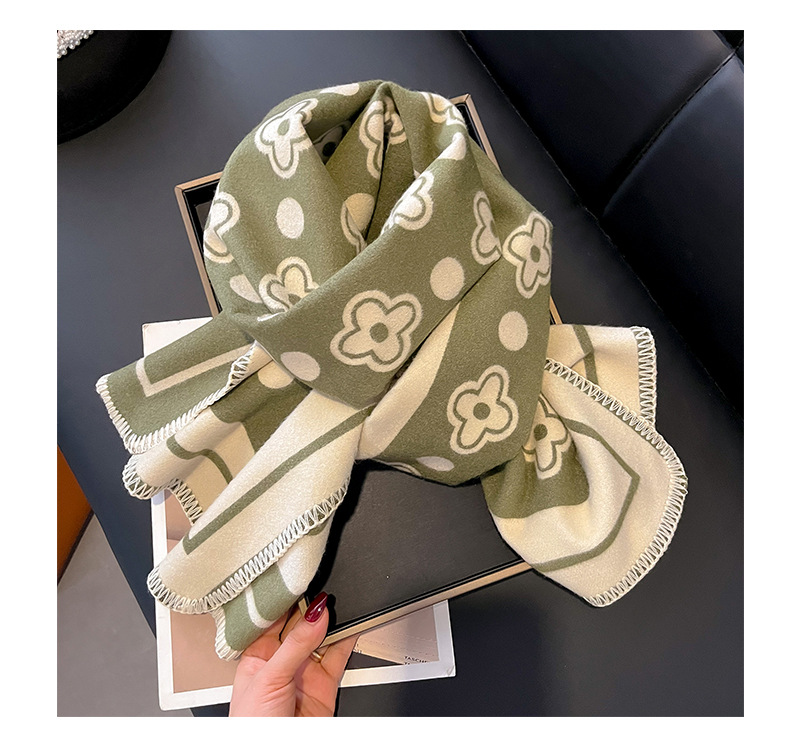 Women's Simple Style Flower Imitation Cashmere Scarf display picture 15