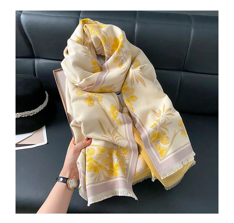 Women's Sweet Flower Imitation Cashmere Scarf display picture 2