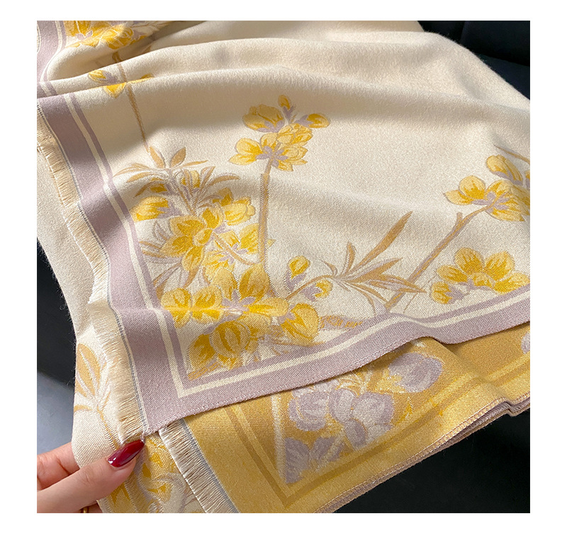 Women's Sweet Flower Imitation Cashmere Scarf display picture 3