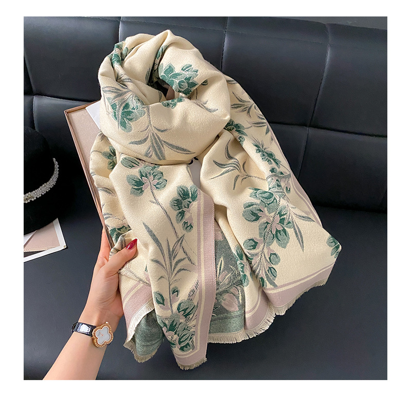 Women's Sweet Flower Imitation Cashmere Scarf display picture 16