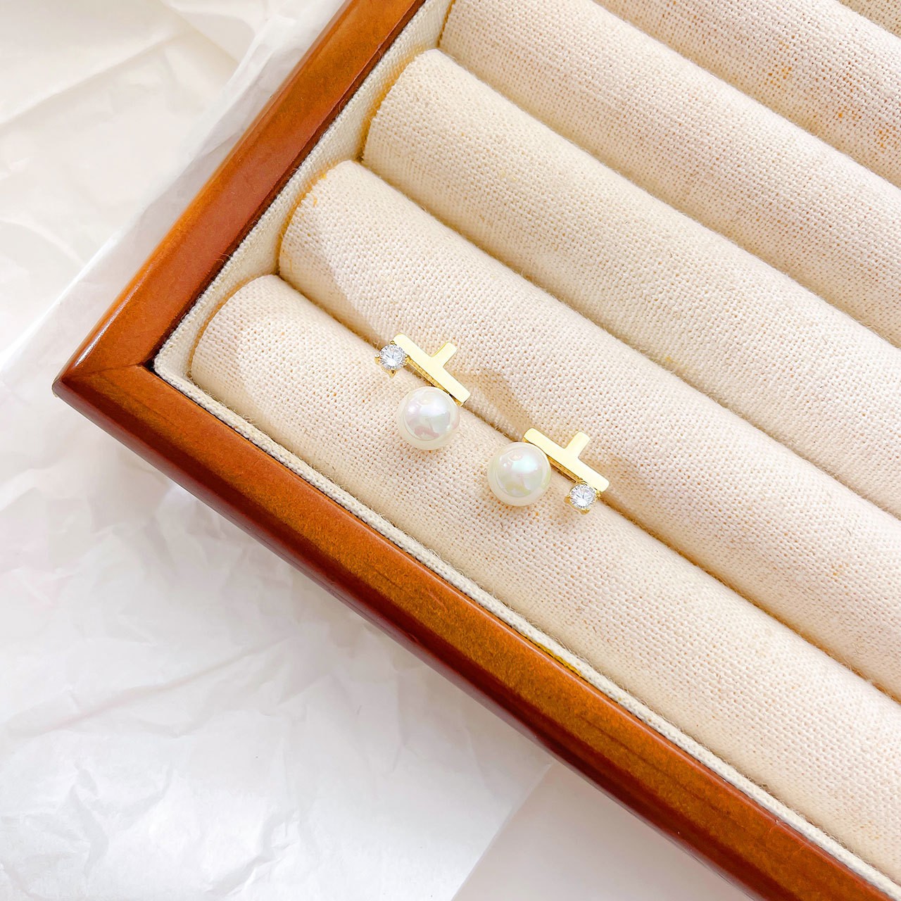 1 Pair Casual Simple Style Geometric Plating Inlay Stainless Steel Pearl Zircon White Gold Plated Gold Plated Ear Studs display picture 3