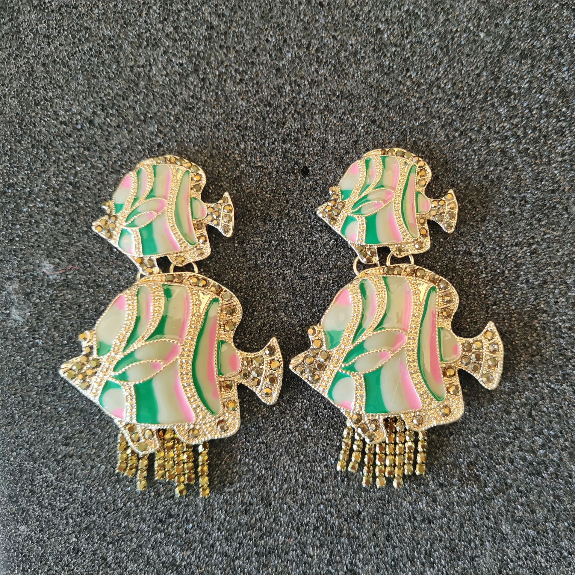 Großhandel Schmuck Ferien Fisch Legierung Künstliche Edelsteine Emaille Überzug Inlay Tropfenohrringe display picture 1