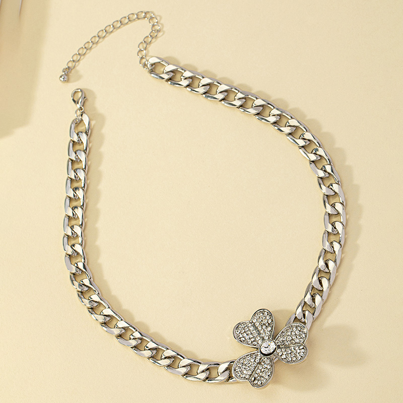 Elegant Sweet Shamrock Solid Color Alloy Plating Inlay Artificial Rhinestones 14k Gold Plated White Gold Plated Women's Choker display picture 1