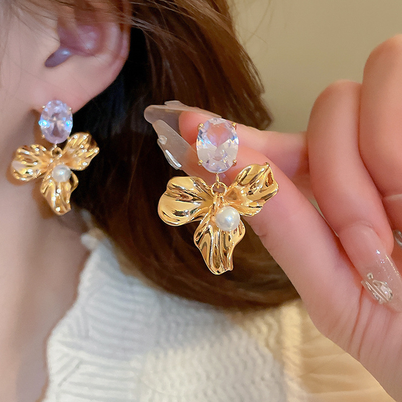Wholesale Jewelry Elegant Vintage Style Flower Alloy Drop Earrings display picture 5