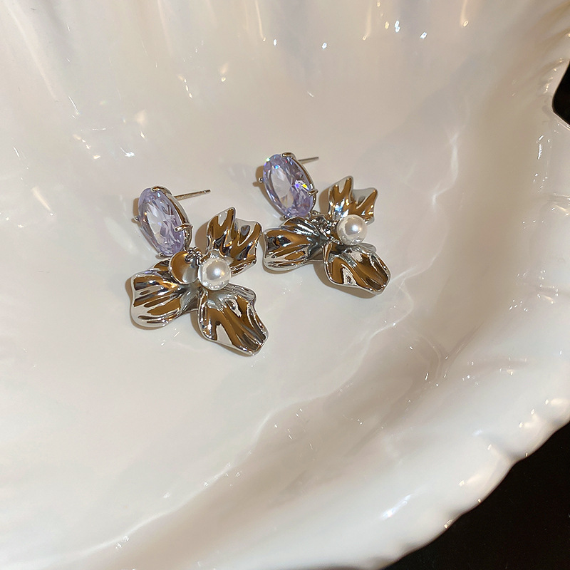 Wholesale Jewelry Elegant Vintage Style Flower Alloy Drop Earrings display picture 2