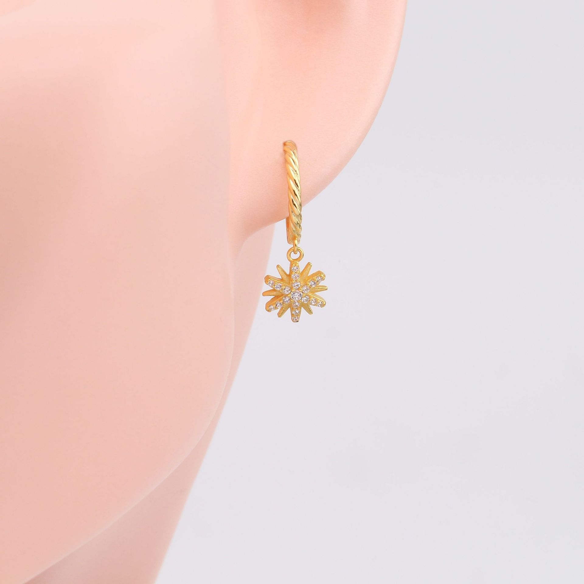 1 Pair Vintage Style Solid Color Snowflake Inlay Sterling Silver Zircon White Gold Plated Gold Plated Drop Earrings display picture 5