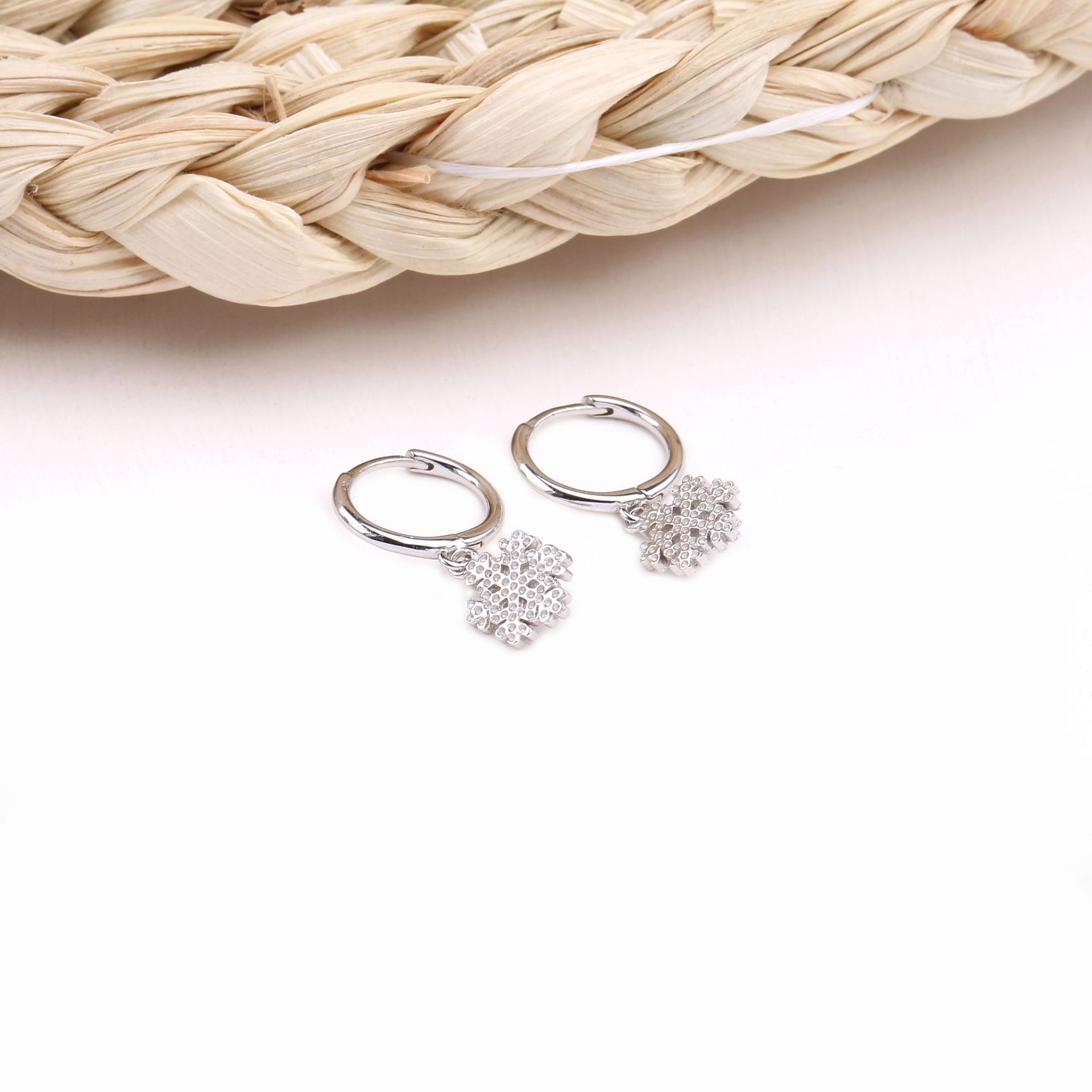 1 Paire De Base Style Simple Flocon De Neige Incruster Argent Sterling Zircon Boucles D'oreilles display picture 7