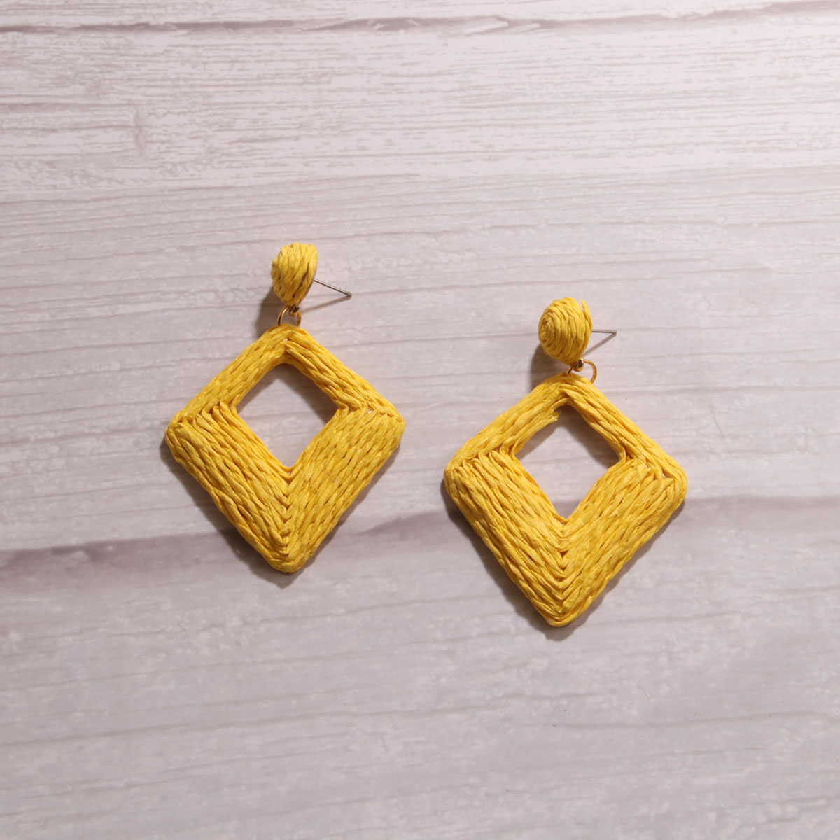 1 Pair Exaggerated Simple Style Quadrilateral Handmade Alloy Raffia Drop Earrings display picture 18