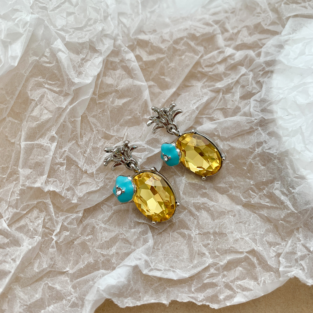 1 Pair Elegant Cute Sweet Pineapple Plating Inlay Copper Zircon 18K Gold Plated Drop Earrings display picture 10