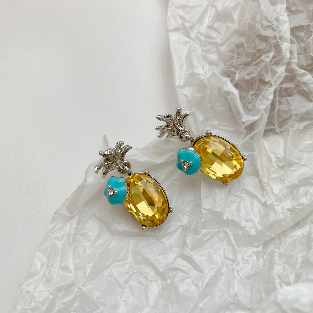 1 Pair Elegant Cute Sweet Pineapple Plating Inlay Copper Zircon 18K Gold Plated Drop Earrings display picture 7