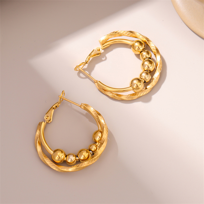 1 Pair Retro Simple Style C Shape Round Twist Plating 201 Stainless Steel 18K Gold Plated Ear Studs display picture 1