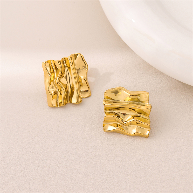 1 Pair Retro Simple Style Irregular Square Plating 201 Stainless Steel 18K Gold Plated Ear Studs display picture 3