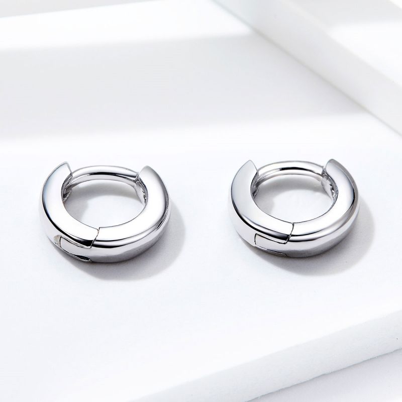 1 Pair Simple Style Solid Color Plating Sterling Silver Silver Plated Hoop Earrings display picture 3