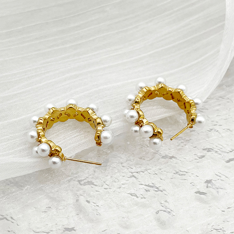 1 Pair Elegant Round Plating Inlay 304 Stainless Steel Artificial Pearls Gold Plated Ear Studs display picture 2