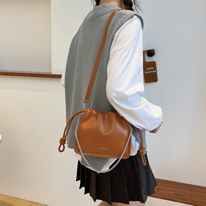 Women's Pu Leather Solid Color Elegant Bucket String Shoulder Bag Crossbody Bag display picture 9