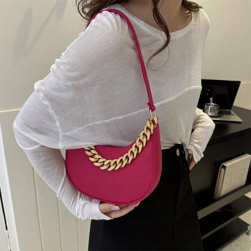 Women's All Seasons Felt Cloth Solid Color Streetwear Dumpling Shape Zipper Shoulder Bag Underarm Bag display picture 3