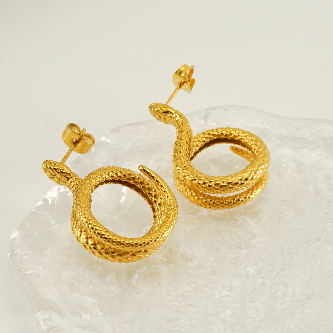 1 Pair Elegant Retro Snake Polishing Plating Stainless Steel 18K Gold Plated Ear Studs display picture 4