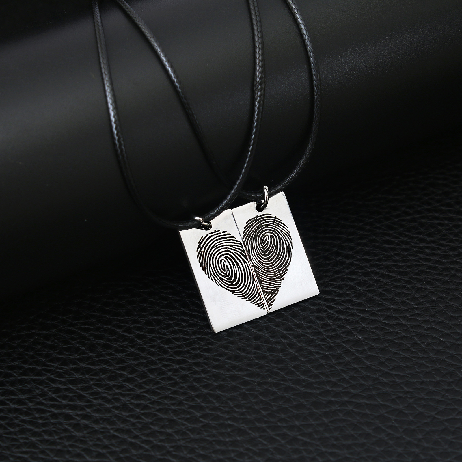 Basic Classic Style Heart Shape Stainless Steel Couple Pendant Necklace display picture 2