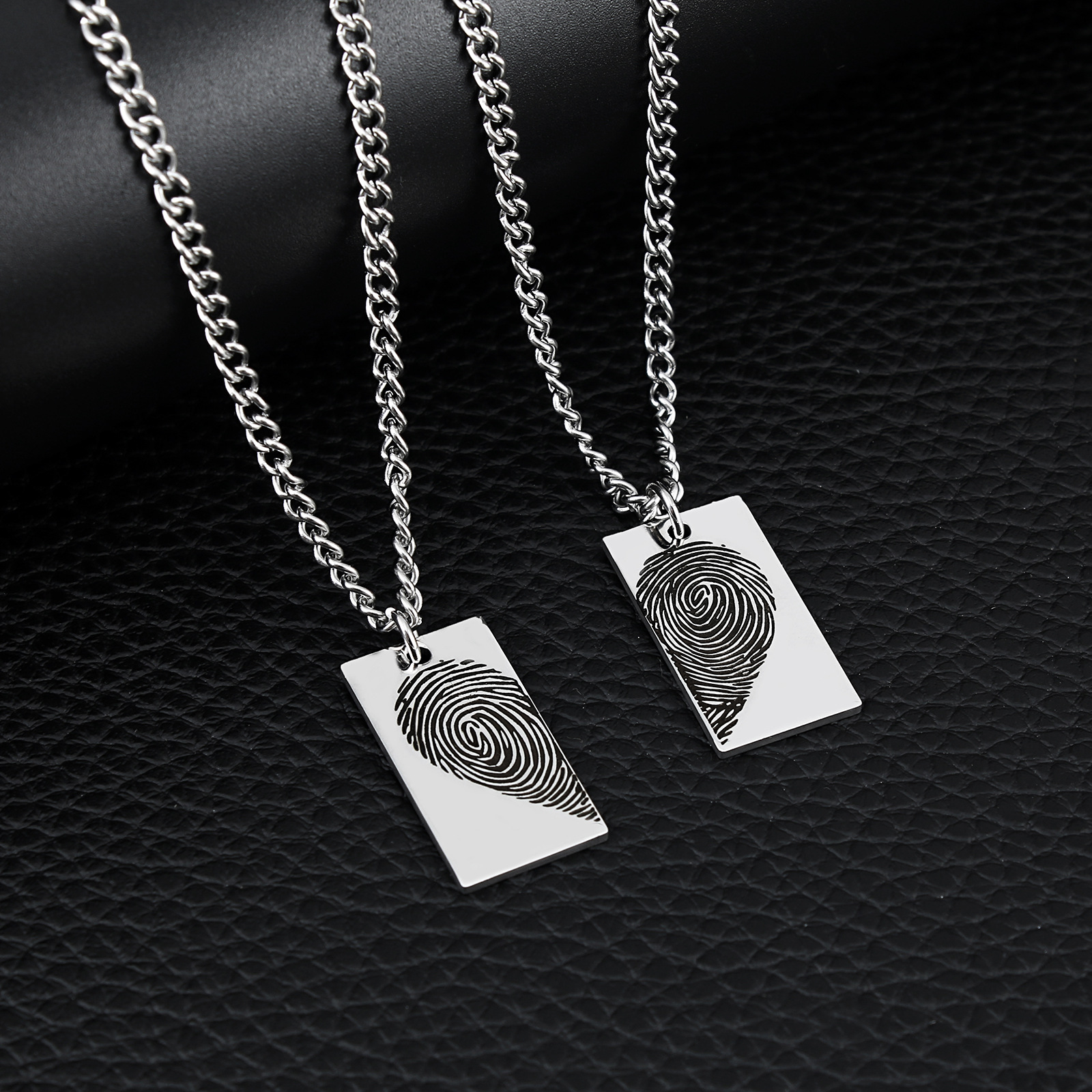 Basic Classic Style Heart Shape Stainless Steel Couple Pendant Necklace display picture 4