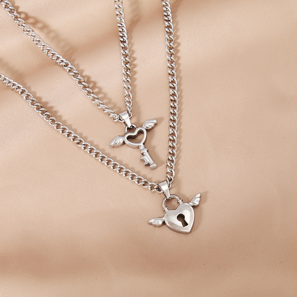 Streetwear Heart Shape Stainless Steel Pendant Necklace display picture 4