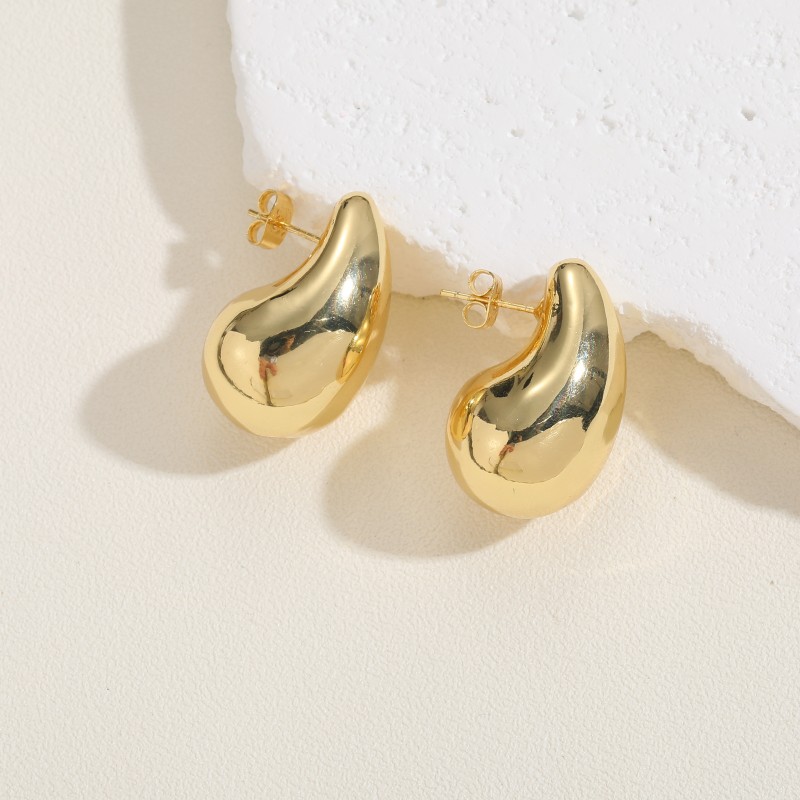 Süß Einfacher Stil Pendeln Wassertropfen Kupfer Überzug Aushöhlen 14 Karat Vergoldet Weißgold Plattiert Ohrringe Halskette display picture 8