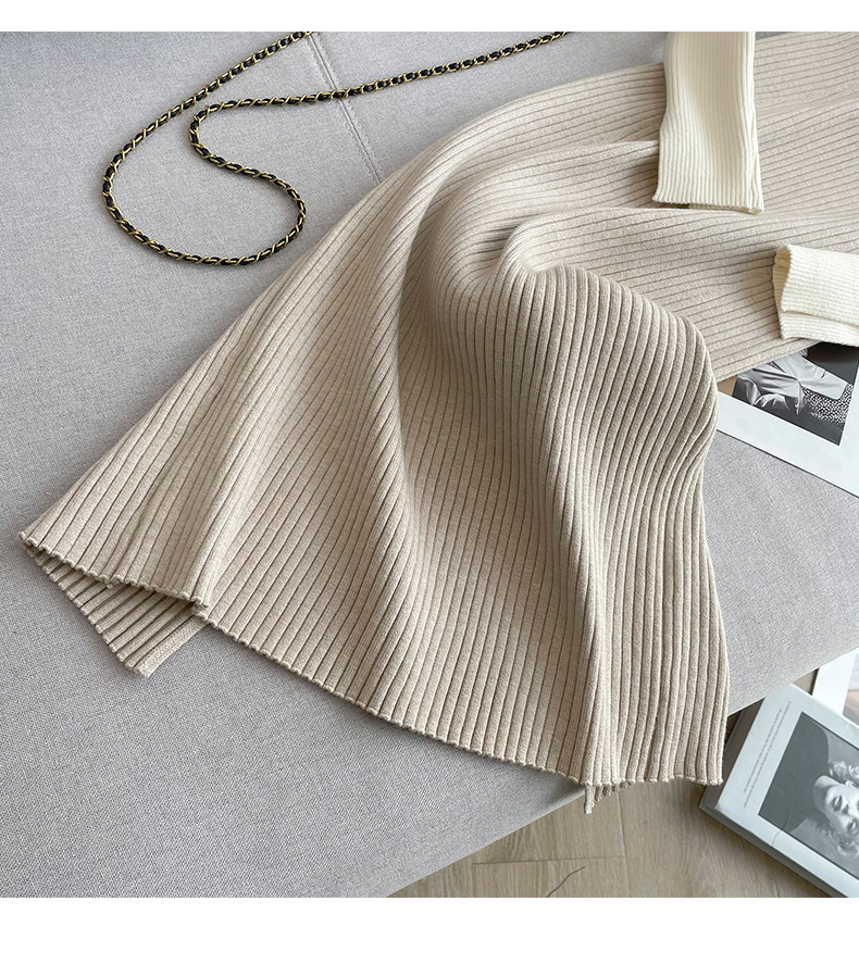 French Style Retro V-neck Color Matching Off-the-shoulder Pure Desire High Waist Slit Knitted Dress Inner Wear Sweater Women's Fake Two-piece Hip Skirt display picture 9