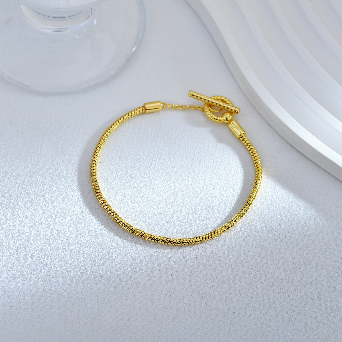Elegant Lady Geometric Copper Plating Bracelets display picture 2