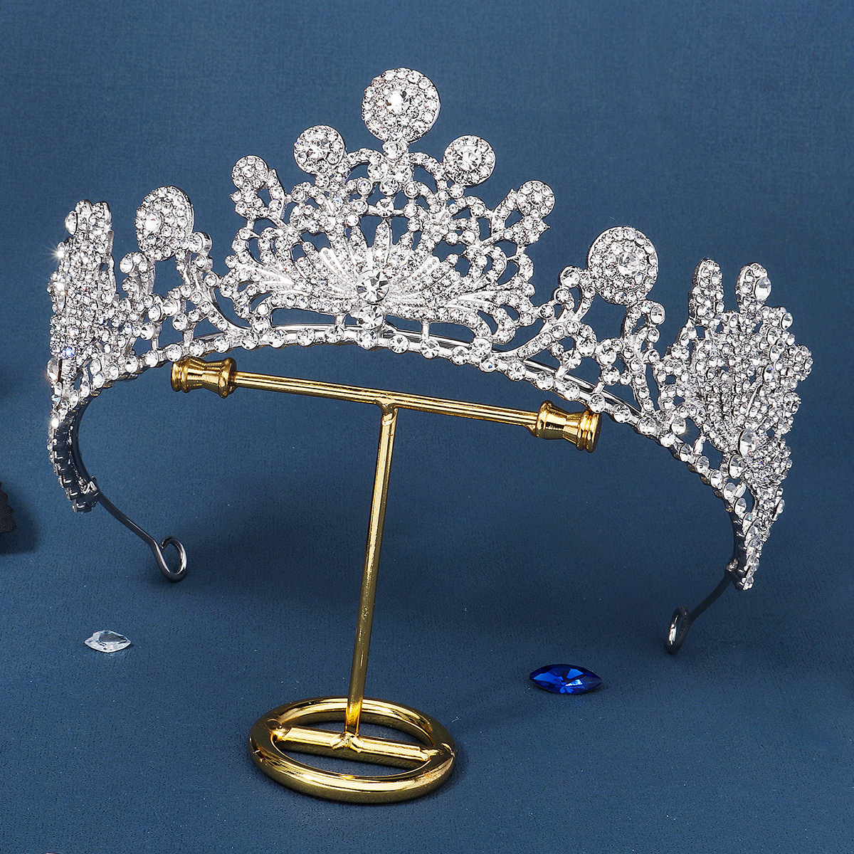 Europe Et Amérique Frontière Nouvelle Coiffure Mariage De Mariée Tempérament Et Pleine Couronne De Luxe Strass En Alliage Couronne display picture 2