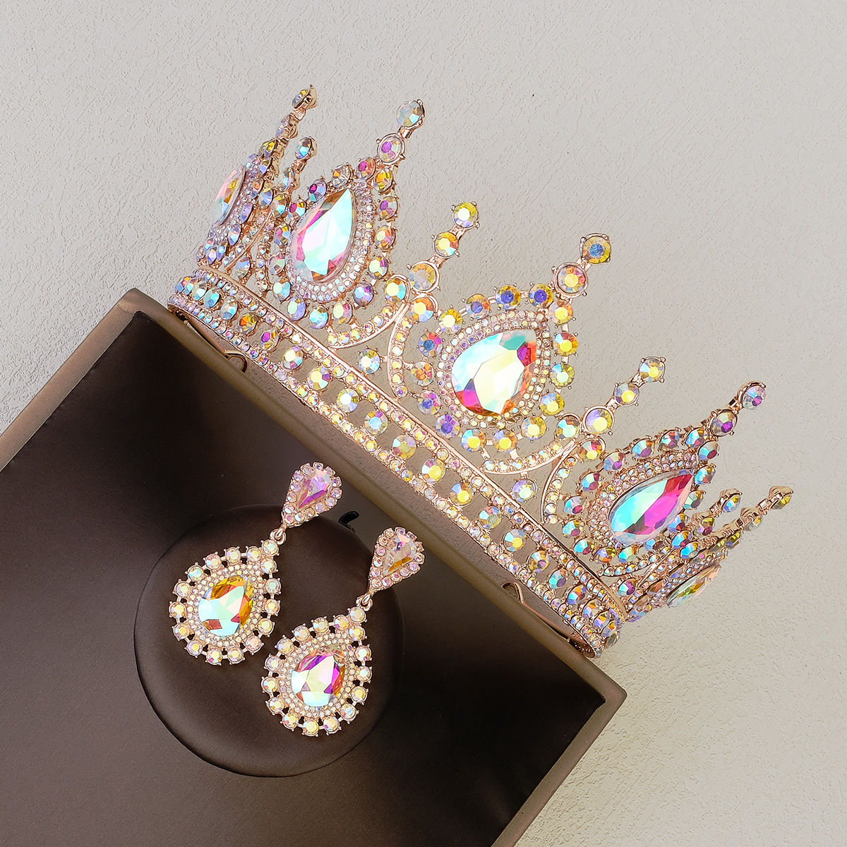 Retro Water Droplets Alloy Hollow Out Inlay Rhinestones Crown Earrings display picture 6