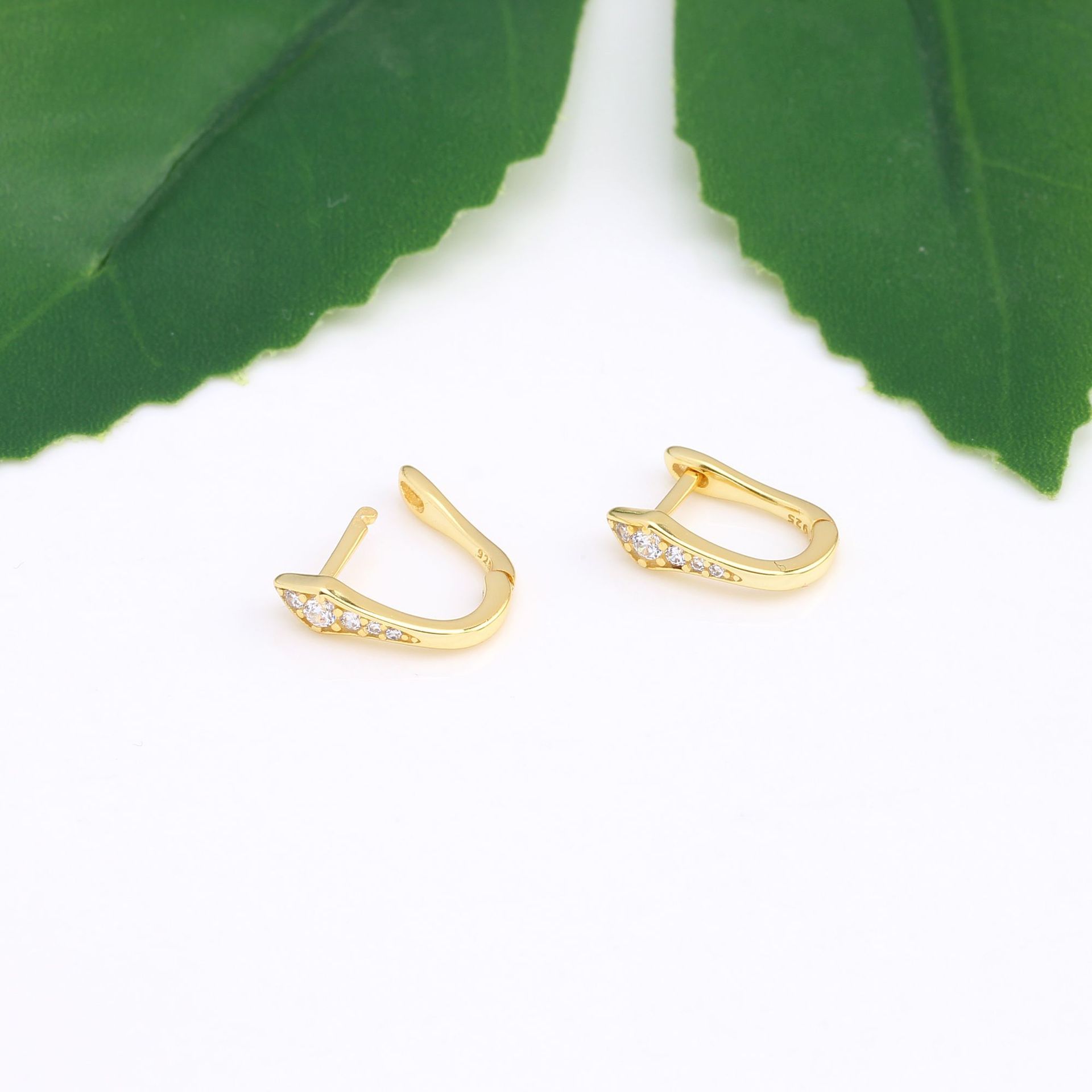 1 Pair Simple Style Shiny U Shape Plating Inlay Sterling Silver Zircon White Gold Plated Gold Plated Earrings display picture 11