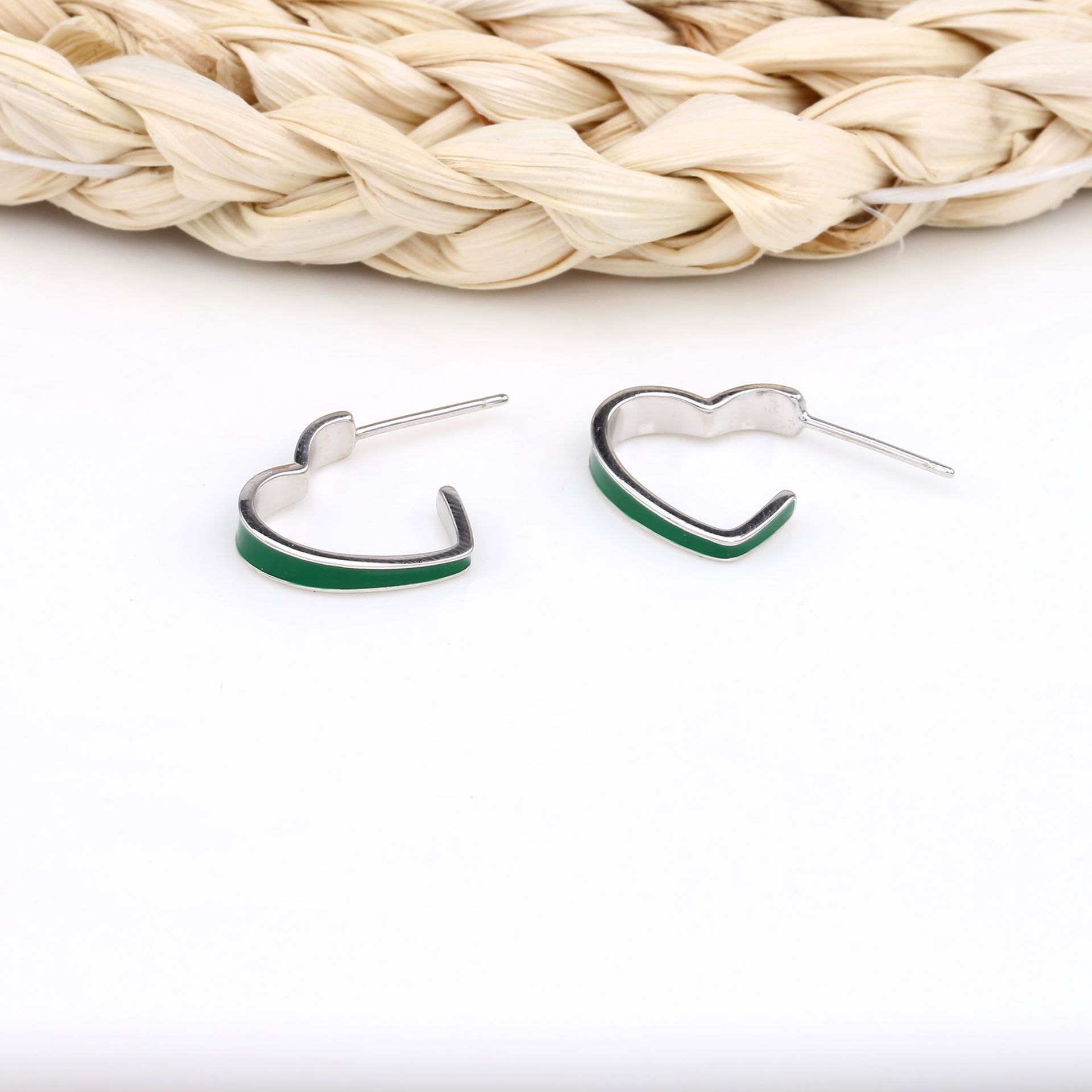 1 Pair Simple Style Heart Shape Epoxy Plating Sterling Silver Ear Studs display picture 18