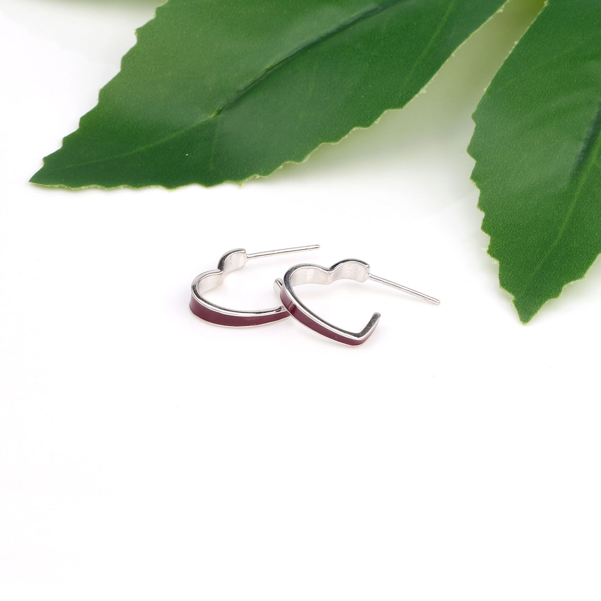 1 Pair Simple Style Heart Shape Epoxy Plating Sterling Silver Ear Studs display picture 30