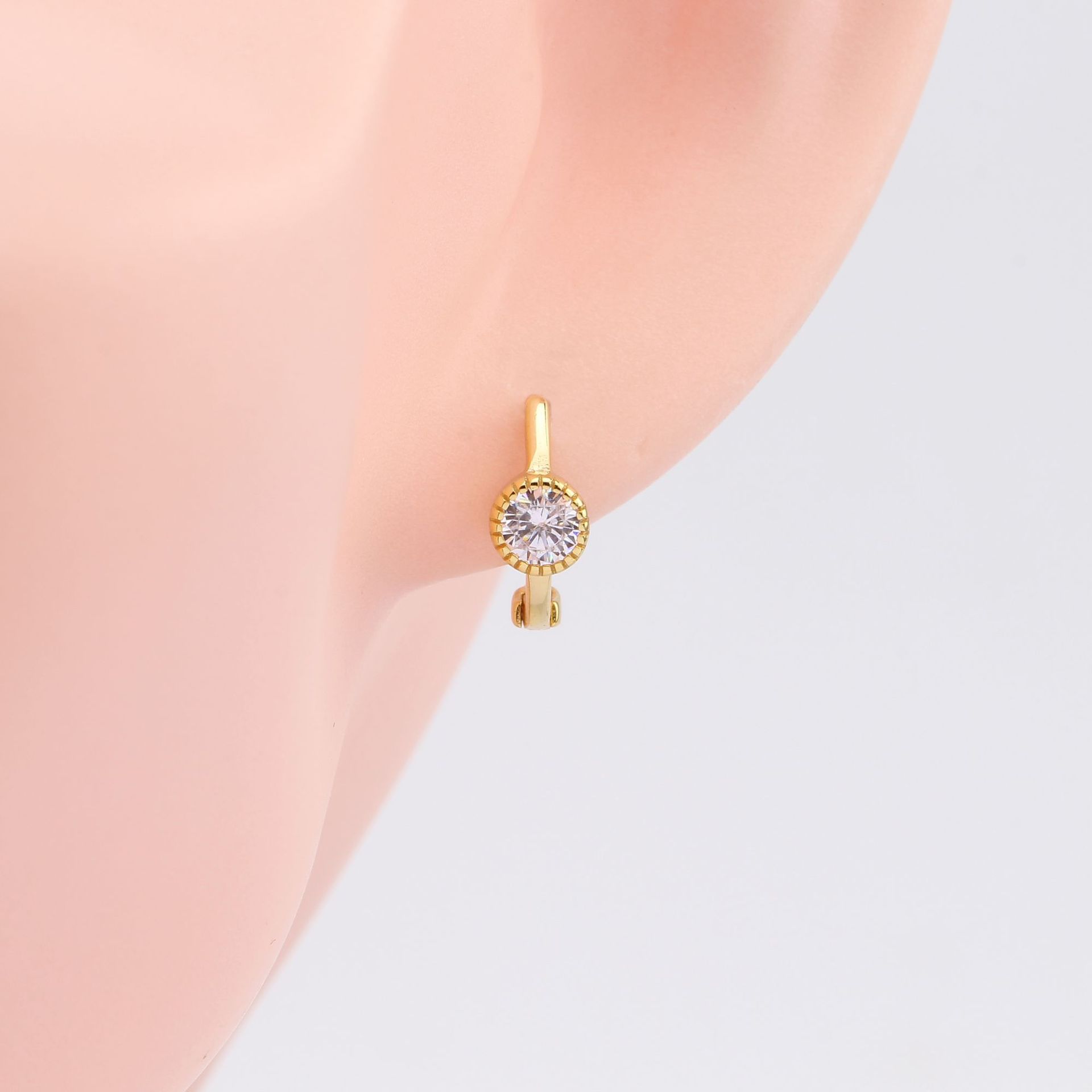 1 Pair Simple Style Round Plating Inlay Sterling Silver Zircon White Gold Plated Gold Plated Earrings display picture 15
