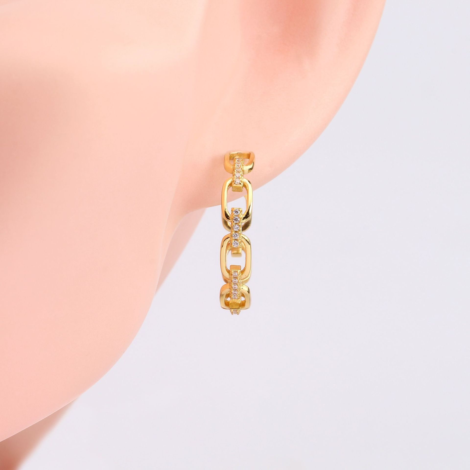 1 Pair Simple Style C Shape Inlay Sterling Silver Zircon Ear Studs display picture 4
