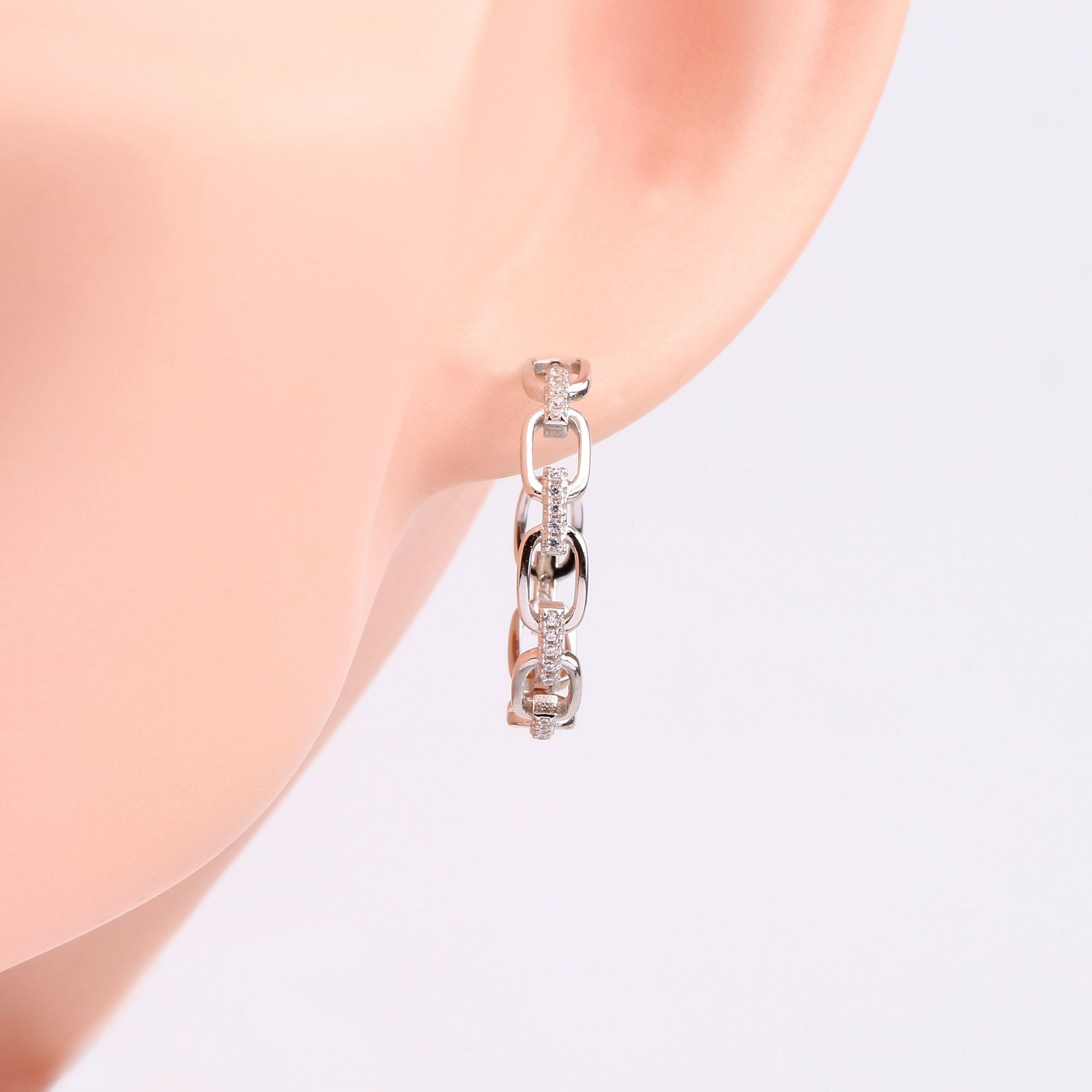 1 Pair Simple Style C Shape Inlay Sterling Silver Zircon Ear Studs display picture 5